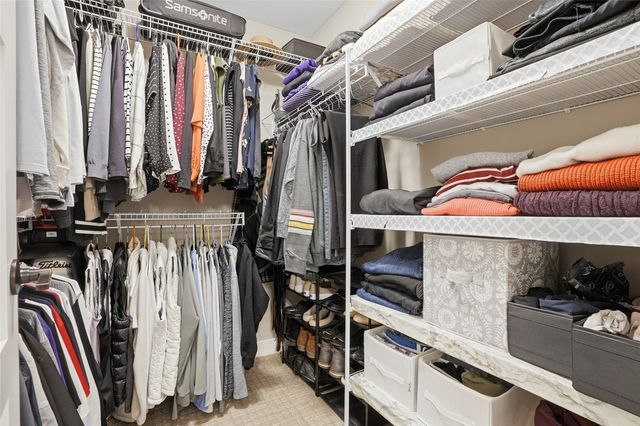 1405 E Tartan Drive, North Liberty, IA 52317