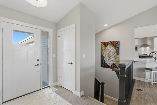 1405 E Tartan Drive, North Liberty, IA 52317