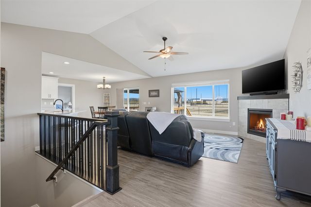 1405 E Tartan Drive, North Liberty, IA 52317