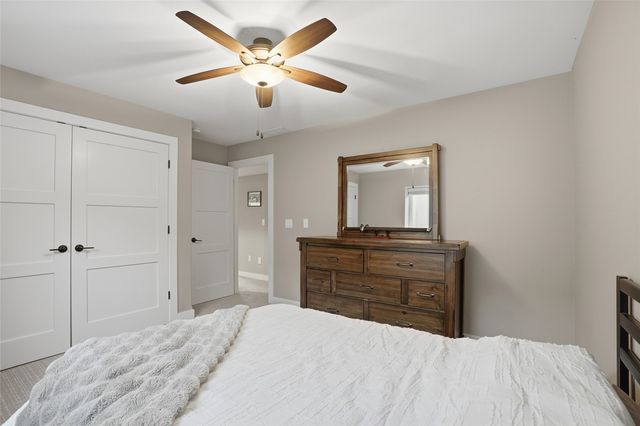 1405 E Tartan Drive, North Liberty, IA 52317