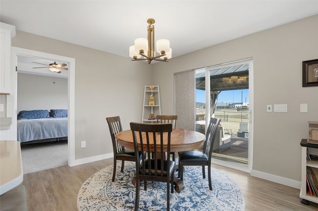 1405 E Tartan Drive, North Liberty, IA 52317