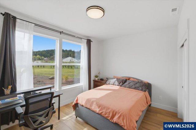 360 NW Earliblue Dr, Corvallis, OR 97330