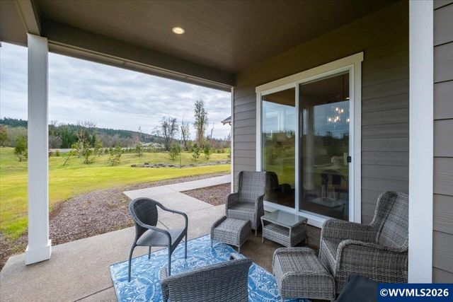 360 NW Earliblue Dr, Corvallis, OR 97330