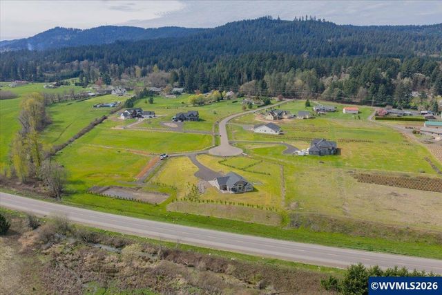 360 NW Earliblue Dr, Corvallis, OR 97330