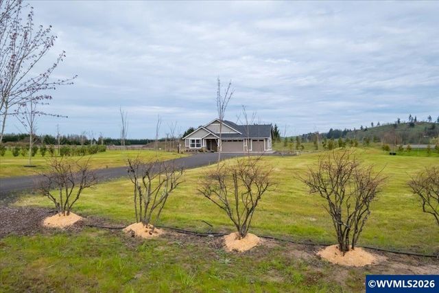 360 NW Earliblue Dr, Corvallis, OR 97330