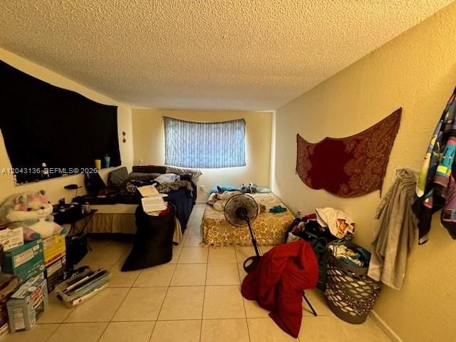 3700 NW 21st Street 410, Lauderdale Lakes, FL 33311