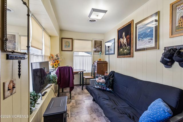 10 Bennington Drive A, Manchester, NJ 08759