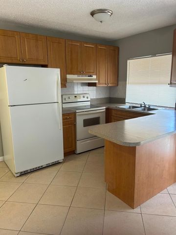 3109 NW 2nd Terrace 4-156, Pompano Beach, FL 33064