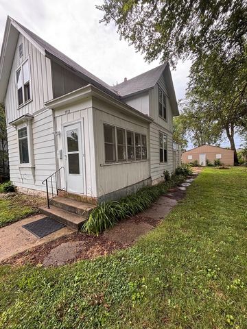 1913 18th Avenue, Rockford, IL 61104