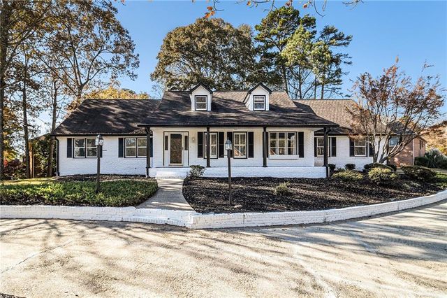 855 John Court,, Lawrenceville, GA 30046