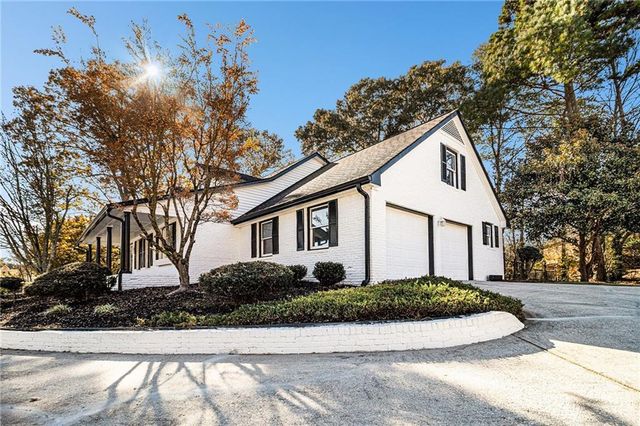 855 John Court,, Lawrenceville, GA 30046