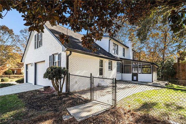 855 John Court,, Lawrenceville, GA 30046