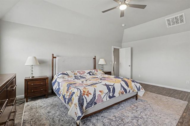 6233 Beverly Hills Drive, Edmond, OK 73034