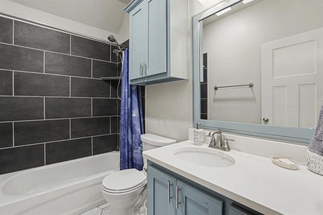 6233 Beverly Hills Drive, Edmond, OK 73034