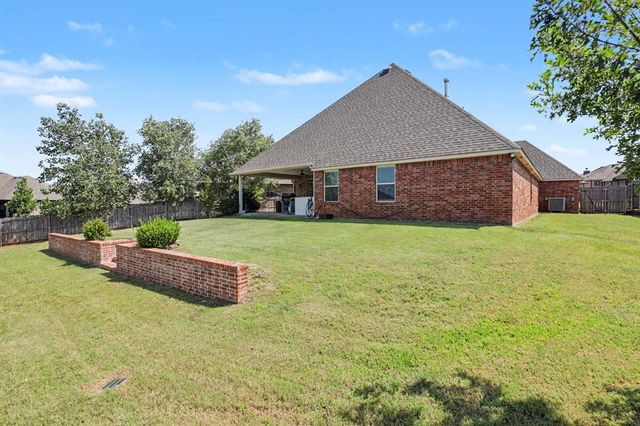 6233 Beverly Hills Drive, Edmond, OK 73034