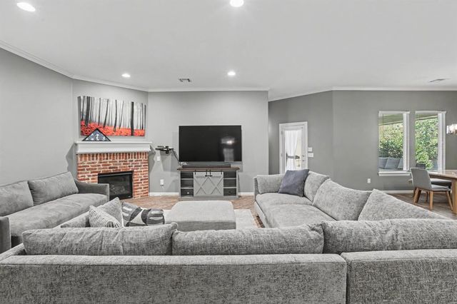 6233 Beverly Hills Drive, Edmond, OK 73034