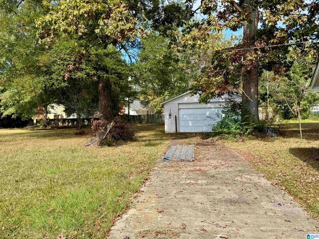 612 W HICKORY STREET, Sylacauga, AL 35150