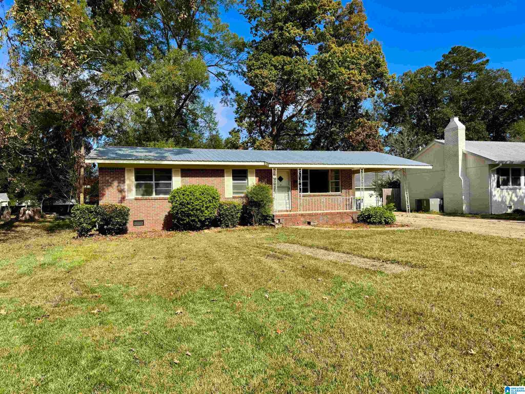 612 W HICKORY STREET, Sylacauga, AL 35150