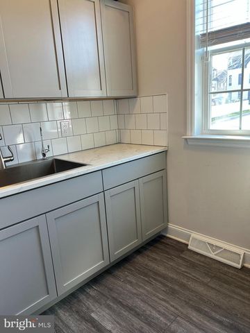 3125 PARADE ST, Mechanicsburg, PA 17055