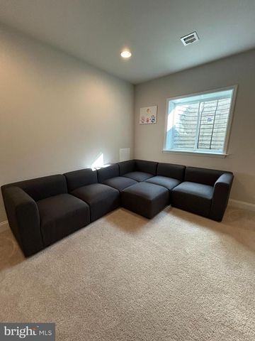 3125 PARADE ST, Mechanicsburg, PA 17055