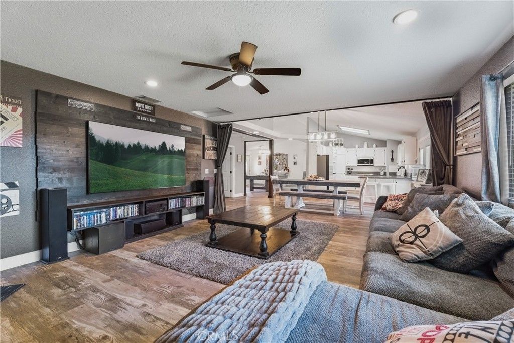 Image 9 of property listing at 7518 San Bruno, Hesperia, CA 92345