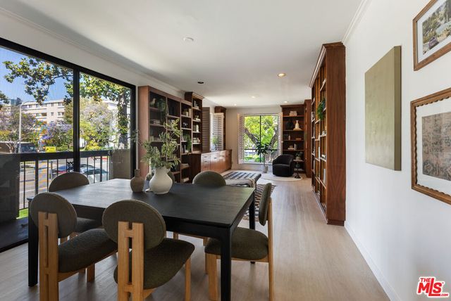 423 N Palm Drive 102, Beverly Hills, CA 90210