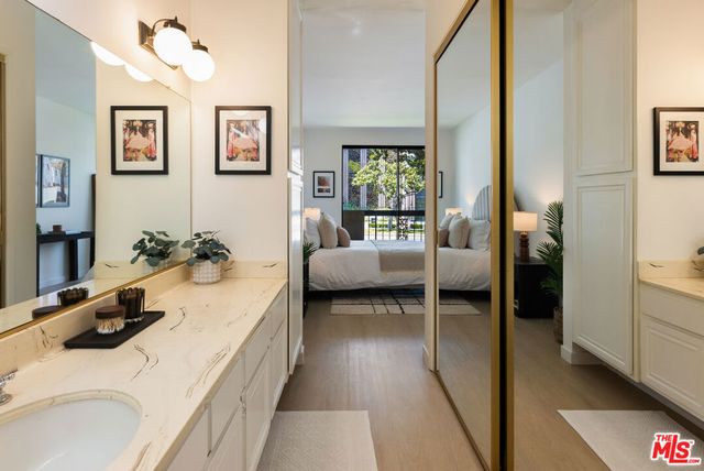 423 N Palm Drive 102, Beverly Hills, CA 90210
