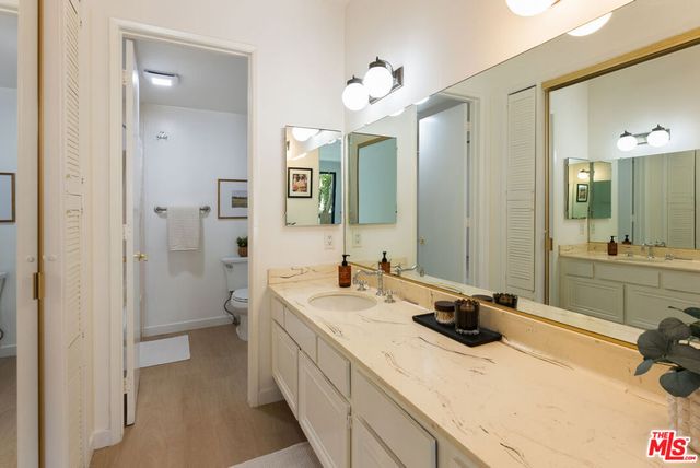 423 N Palm Drive 102, Beverly Hills, CA 90210