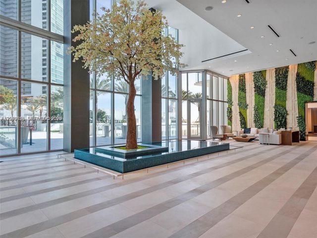 851 NE 1st Avenue 4109, Miami, FL 33132