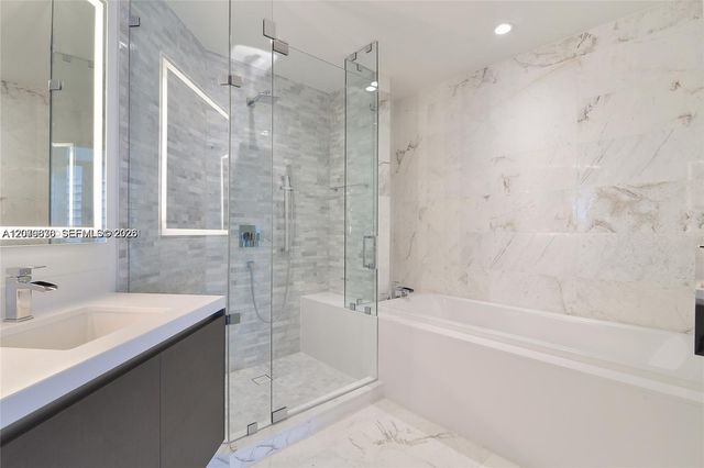 851 NE 1st Avenue 4109, Miami, FL 33132