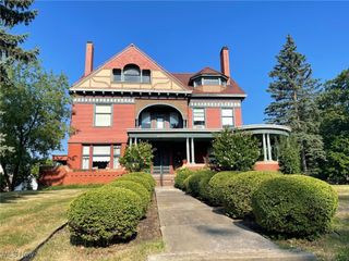 1435 Market Avenue N, Canton, OH 44714