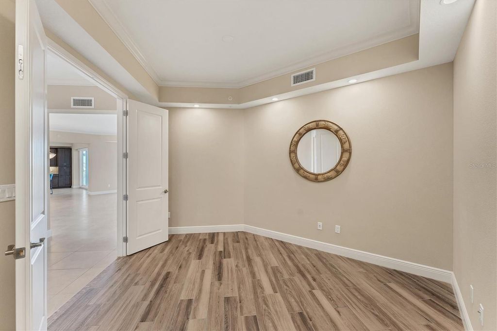 10520 BOARDWALK LOOP 503