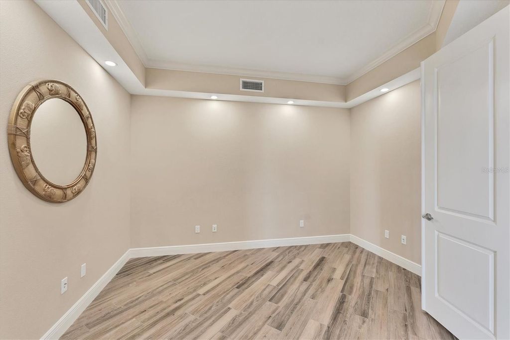 10520 BOARDWALK LOOP 503