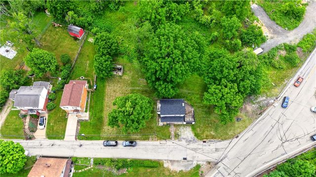 6 Gensler Rd, Baldwin Boro, PA 15236