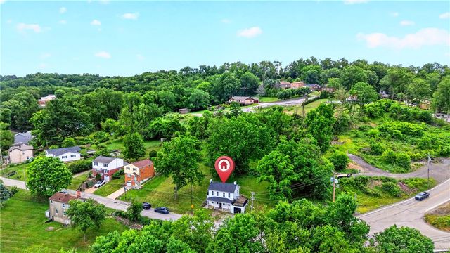 6 Gensler Rd, Baldwin Boro, PA 15236