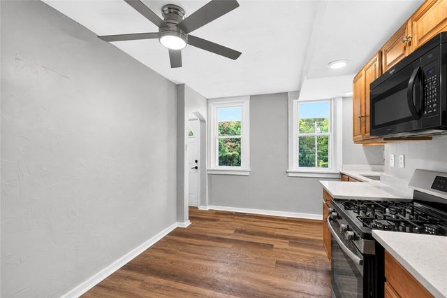 6 Gensler Rd, Baldwin Boro, PA 15236