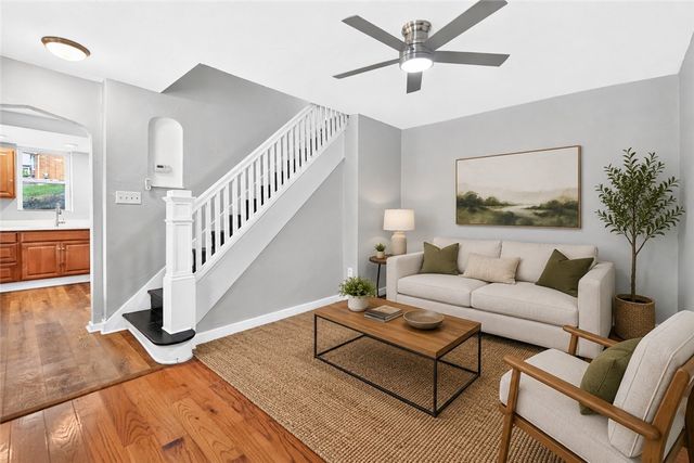6 Gensler Rd, Baldwin Boro, PA 15236