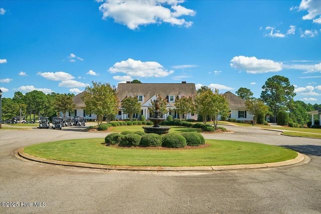 20 Augusta Drive, Southern Pines, NC 28387