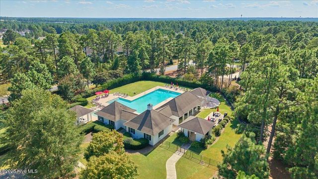 20 Augusta Drive, Southern Pines, NC 28387