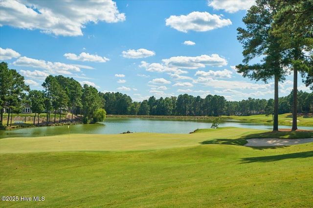 20 Augusta Drive, Southern Pines, NC 28387