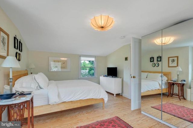 9504 MILSTEAD DR, Bethesda, MD 20817