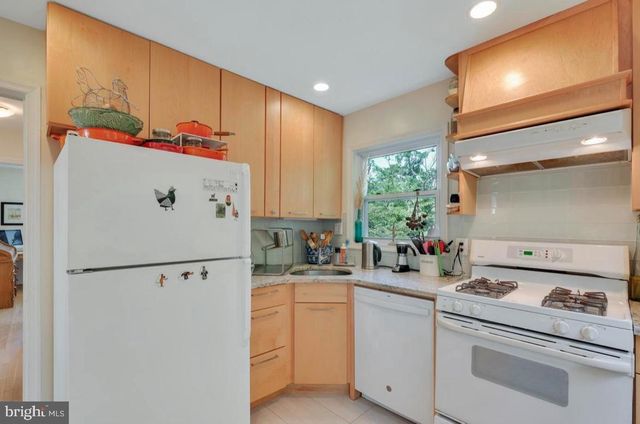9504 MILSTEAD DR, Bethesda, MD 20817