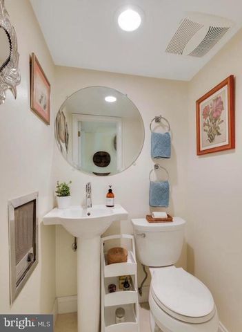 9504 MILSTEAD DR, Bethesda, MD 20817