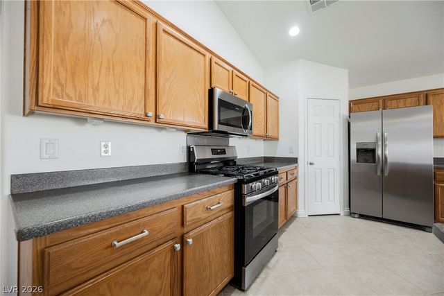 4025 West Delhi Avenue, North Las Vegas, NV 89032