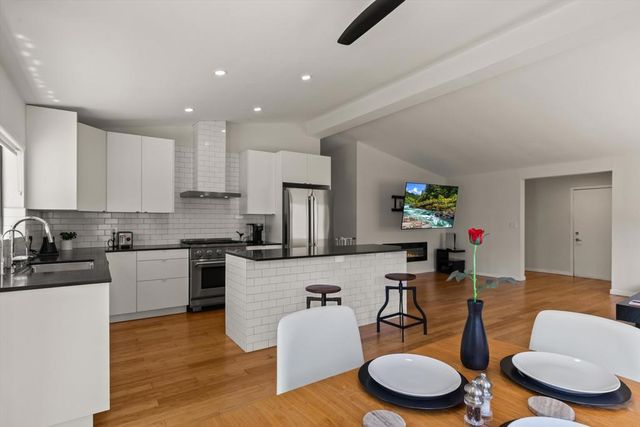 77801 Chandler Way, Palm Desert, CA 92211