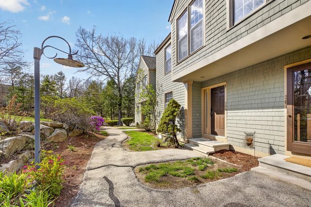 1465 Hooksett Rd Unit 360, Hooksett, NH 03106