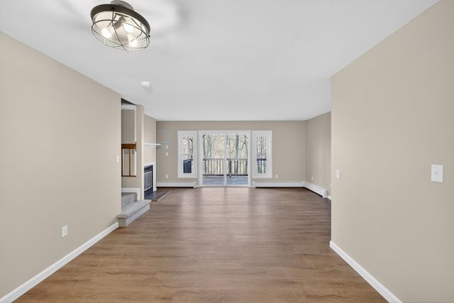 1465 Hooksett Rd Unit 360, Hooksett, NH 03106