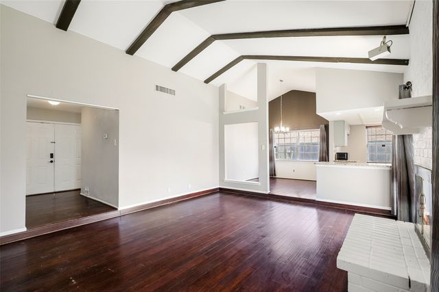 2736 Meadow Harvest Lane, Dallas, TX 75237