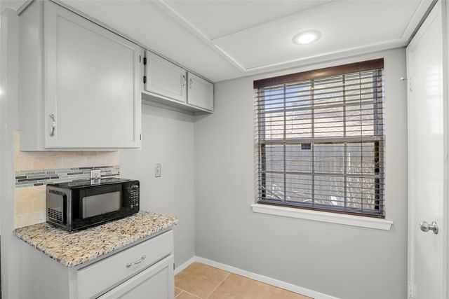 2736 Meadow Harvest Lane, Dallas, TX 75237