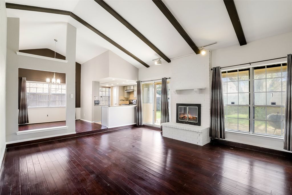 2736 Meadow Harvest Lane, Dallas, TX 75237